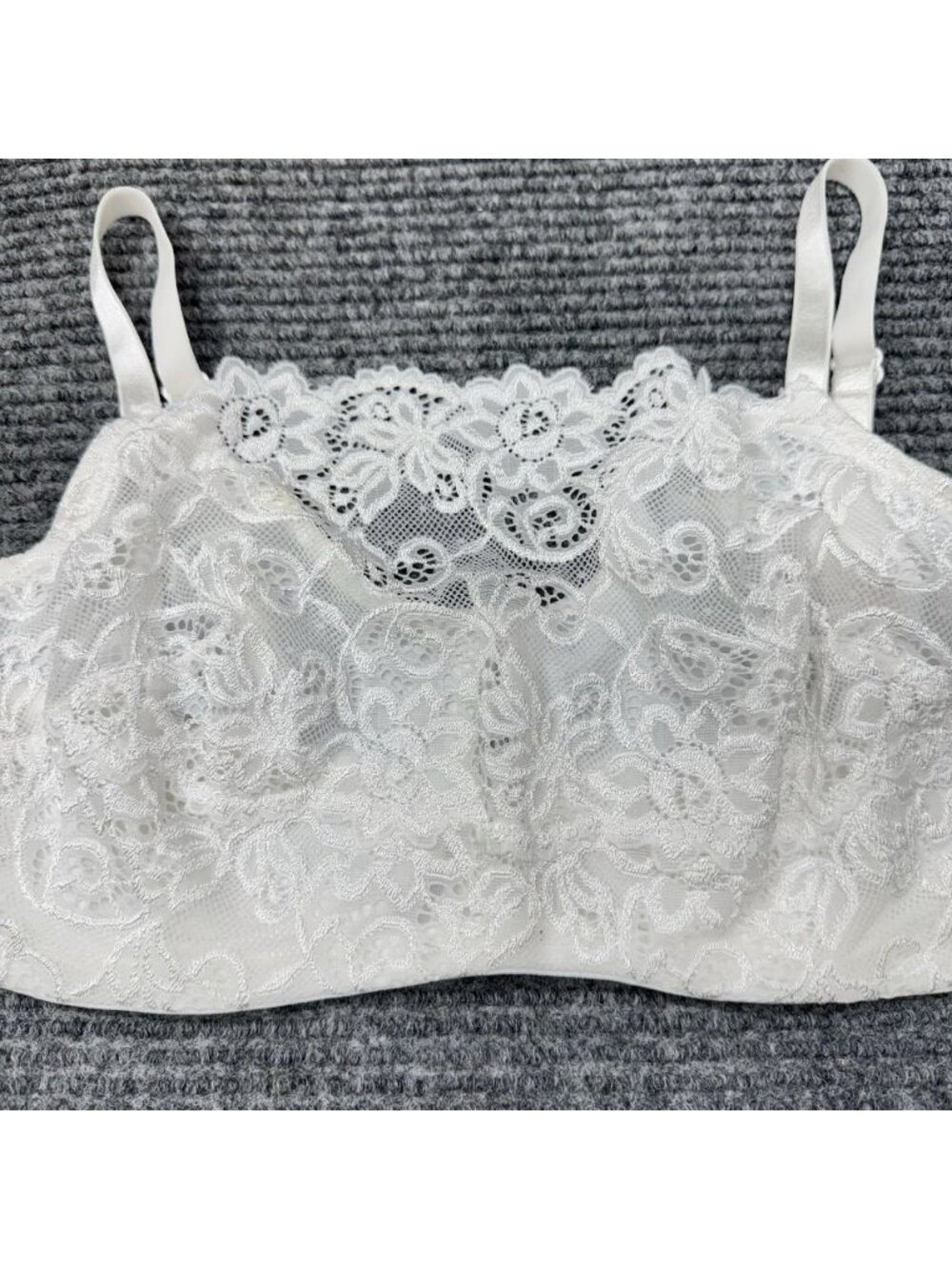 Olga Bra 40C Pretty Lace Cami Underwire Unlined White Floral Overlay 35263 - Picture 2 of 6